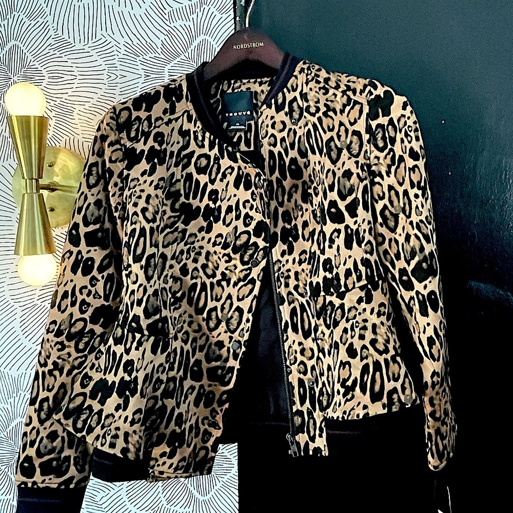 Sassy Cheetah Blazer-bomber